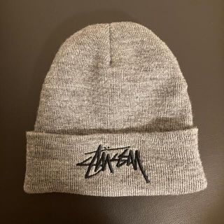 ニット帽　STUSSY(ニット帽/ビーニー)