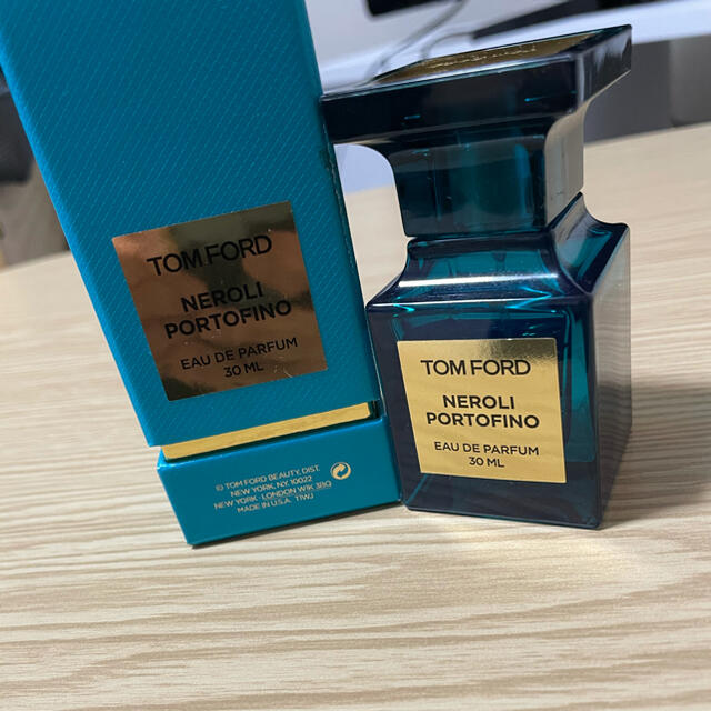 TOM FORD(トムフォード)のmさん専用 トムフォード ネロリ ポルトフィーノ オードパルファム コスメ/美容の香水(ユニセックス)の商品写真