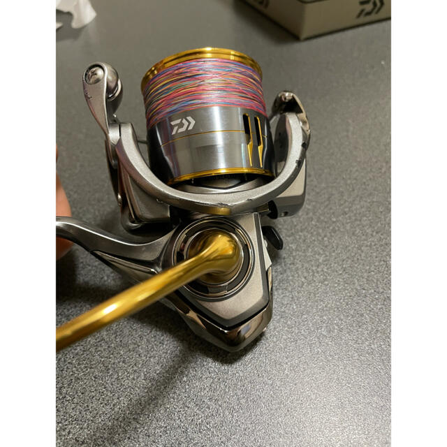 DAIWA(ダイワ)の18FREAMS LT 3000-CXH スポーツ/アウトドアのフィッシング(リール)の商品写真