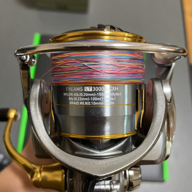 DAIWA(ダイワ)の18FREAMS LT 3000-CXH スポーツ/アウトドアのフィッシング(リール)の商品写真