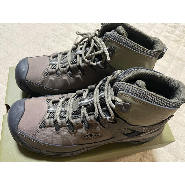 KEEN(キーン)のKEEN キーン mid WP メンズ 28.0 新品未使用 メンズの靴/シューズ(スニーカー)の商品写真