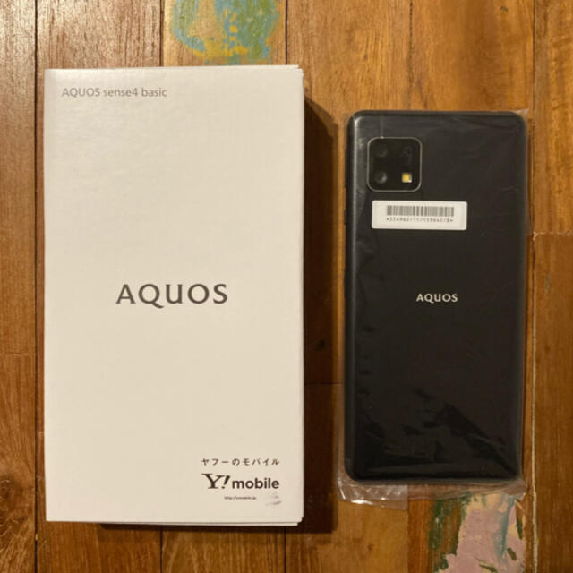 AQUOS(アクオス)のAQUOS sense4 basic ＊Black SIMロック解除済 未使用 スマホ/家電/カメラのスマートフォン/携帯電話(スマートフォン本体)の商品写真