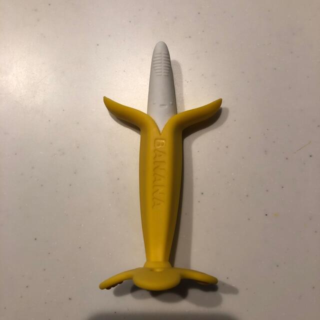アカチャンホンポ(アカチャンホンポ)のバナナの歯固め キッズ/ベビー/マタニティのおもちゃ(知育玩具)の商品写真