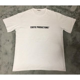 クーティー(COOTIE)のKj着用 COOTIE ロゴ Tシャツ XLサイズ ホワイト(Tシャツ/カットソー(半袖/袖なし))