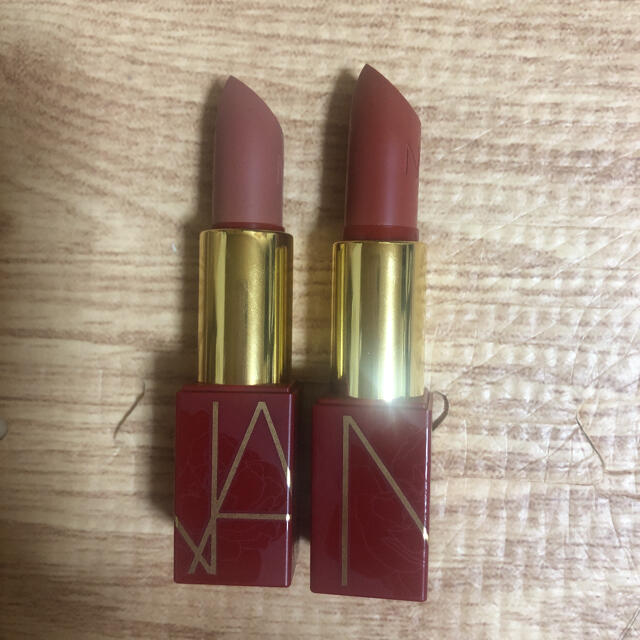 新品未使用　NARS 元旦リップスティック