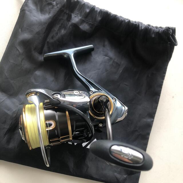 DAIWA(ダイワ)のsherry-7890様専用　ダイワ　17セオリー2510PE-H スポーツ/アウトドアのフィッシング(リール)の商品写真