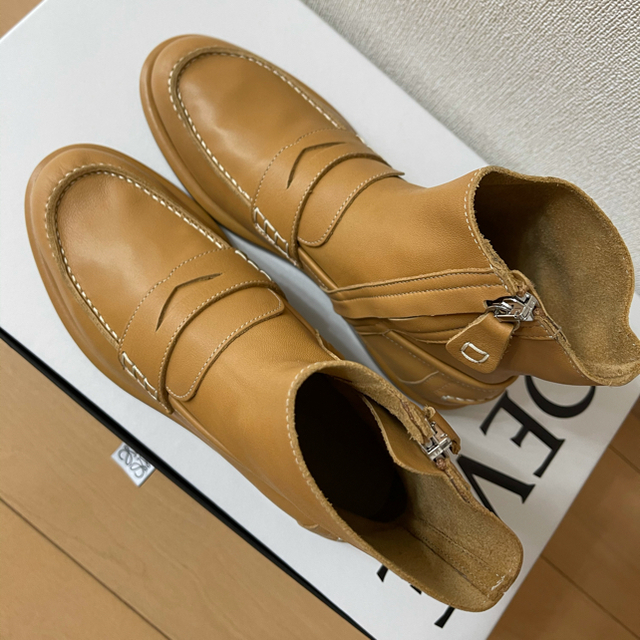 西日本産 定価12万 Loewe ローファーブーツ ホワイト