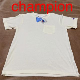 チャンピオン(Champion)の【匿名配送】champion チャンピオン  胸ポケット　クリーム色　Tシャツ(Tシャツ/カットソー(半袖/袖なし))