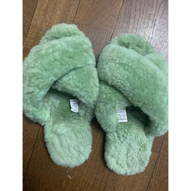 EMU(エミュー)のemu ファーサンダル レディースの靴/シューズ(サンダル)の商品写真