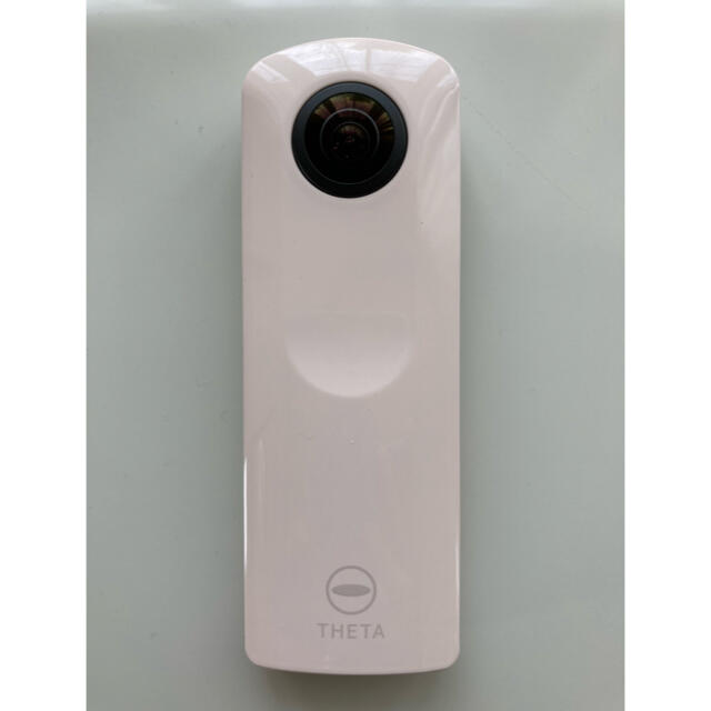 RICOH(リコー)の新品　RICOH  THETA SC2  リコーシータ　ベージュ スマホ/家電/カメラのカメラ(コンパクトデジタルカメラ)の商品写真