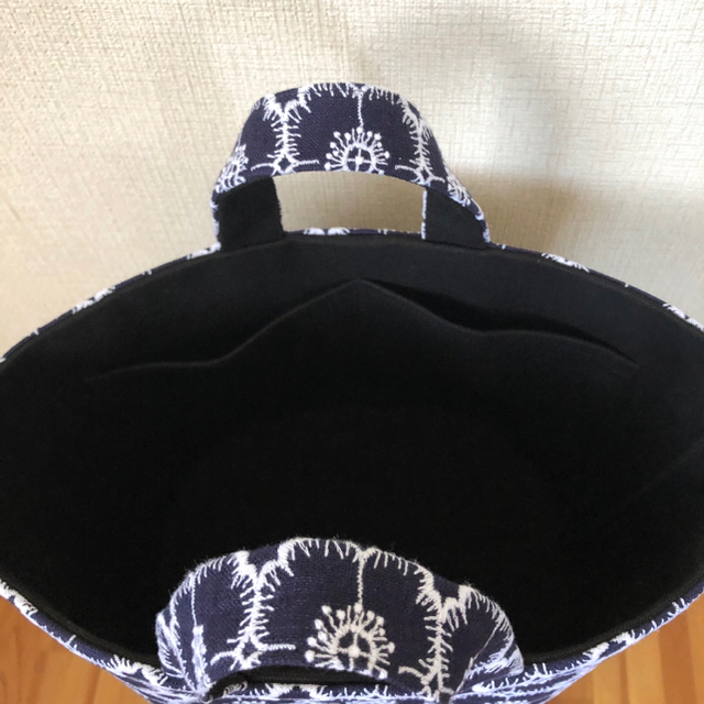 mina perhonen(ミナペルホネン)のkirakoさま専用＊ハンドメイド＊anemoneトートバッグ ハンドメイドのファッション小物(バッグ)の商品写真