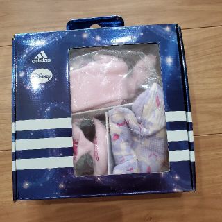 アディダス(adidas)の⭐新品adidasディズニーギフトセット⭐(帽子)