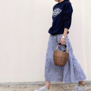 マウジー(moussy)のブルー　ストライプ　マキシ丈　ロングスカート　ロンスカ　フレア　(ロングスカート)