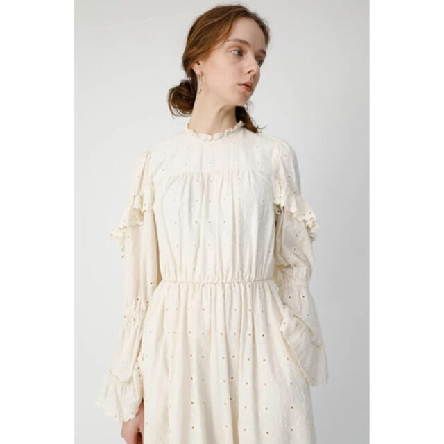 moussy(マウジー)のmoussy lace ruffle long ドレス レディースのワンピース(ロングワンピース/マキシワンピース)の商品写真