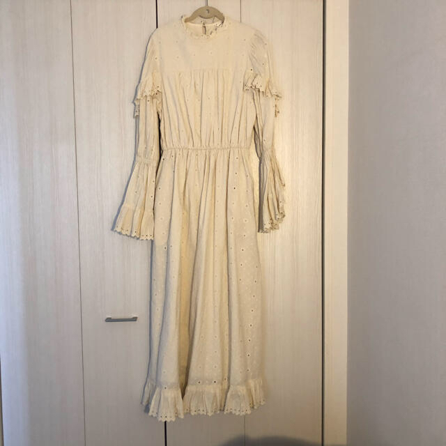 moussy(マウジー)のmoussy lace ruffle long ドレス レディースのワンピース(ロングワンピース/マキシワンピース)の商品写真