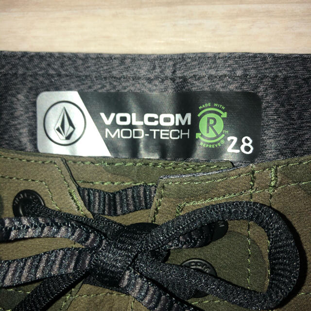 volcom(ボルコム)のVOLCOM ボルコム　迷彩　カモ柄　水着　サーフショーツ メンズの水着/浴衣(水着)の商品写真