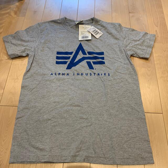 ALPHA INDUSTRIES(アルファインダストリーズ)のALPHA INDUSTRIES Tシャツ　新品未使用 メンズのトップス(Tシャツ/カットソー(半袖/袖なし))の商品写真