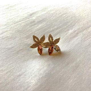 グリモワール(Grimoire)の୨୧ Vintage rétro Crystal Flower Pierce(ピアス)