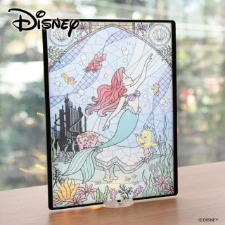 ディズニー(Disney)のディズニー アリエル ステンドグラス風 スタンド付まな板(調理道具/製菓道具)