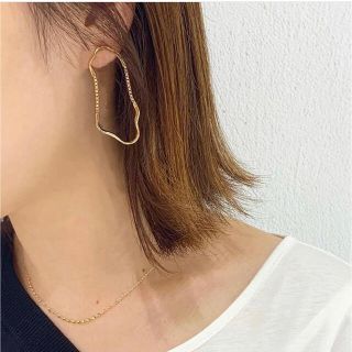 エテ(ete)のete スイングピアス(ピアス(両耳用))