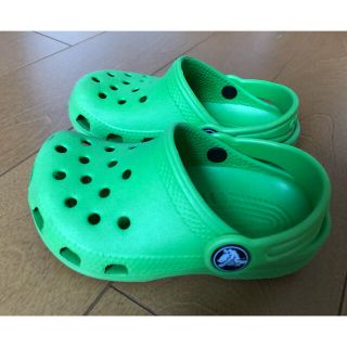 クロックス(crocs)の【crocs】クロックス　キッズサンダル　C6 C7（14〜15cm）(サンダル)