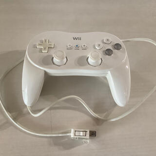ウィー(Wii)の中古品　Wiiリモコン(家庭用ゲーム機本体)