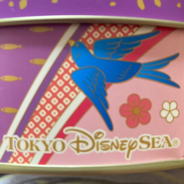 Disney(ディズニー)の2007 ディズニーシー　お菓子缶　マーメイド　送料込み インテリア/住まい/日用品のインテリア小物(小物入れ)の商品写真
