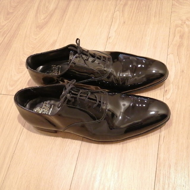 Crockett&Jones(クロケットアンドジョーンズ)のクロケット&ジョーンズ　ブラック　エナメル メンズの靴/シューズ(ドレス/ビジネス)の商品写真