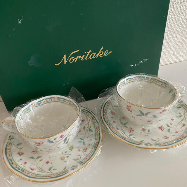 Noritake(ノリタケ)の新品！ノリタケ　ティーカップセット インテリア/住まい/日用品のキッチン/食器(グラス/カップ)の商品写真