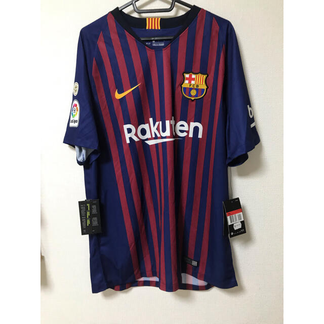 Custo Barcelona(クストバルセロナ)のFCバルセロナ　アルトゥーロビダル　ユニフォーム スポーツ/アウトドアのサッカー/フットサル(ウェア)の商品写真