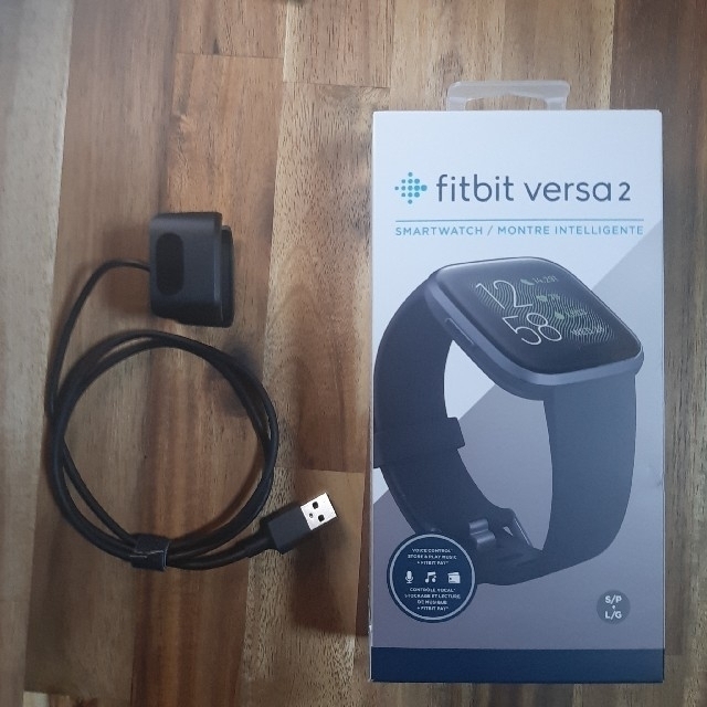 Fitbit Versa2 Black/Carbon スポーツ/アウトドアのトレーニング/エクササイズ(トレーニング用品)の商品写真