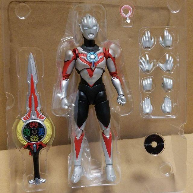 S.H.Figuarts　ウルトラマンオーブオリジン　フィギュア　オーブダーク