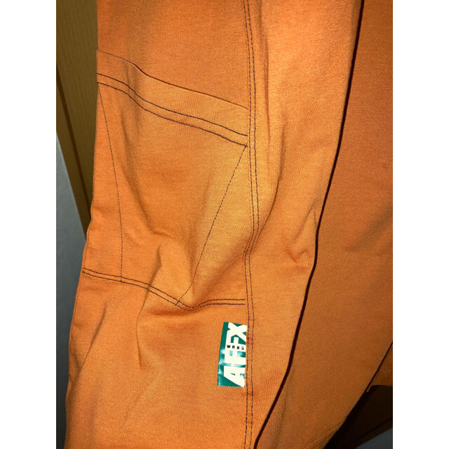 carhartt(カーハート)の新品　AFFIX ポケットTシャツ　オレンジ　XL メンズのトップス(Tシャツ/カットソー(半袖/袖なし))の商品写真
