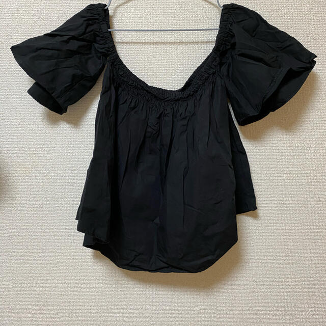 EMODA(エモダ)のEMODA オフショル ブラウス シャツ レディースのトップス(シャツ/ブラウス(半袖/袖なし))の商品写真