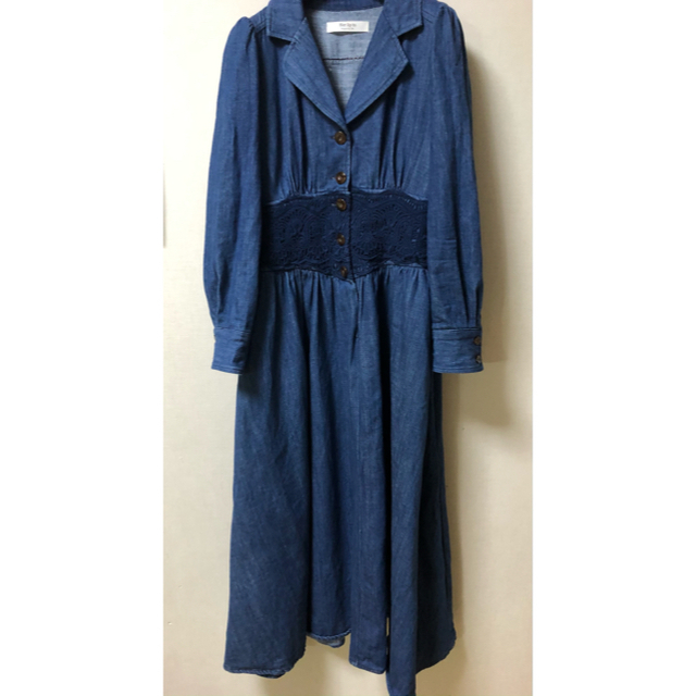 SNIDEL(スナイデル)のher lip to Lace Belted Denim Dress レディースのワンピース(ひざ丈ワンピース)の商品写真