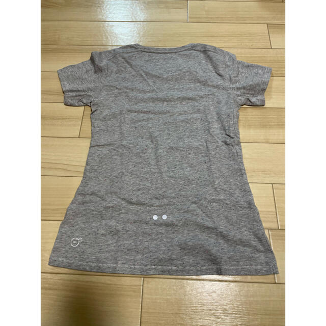 PUMA(プーマ)のプーマ　グレー　Tシャツ レディースのトップス(Tシャツ(半袖/袖なし))の商品写真