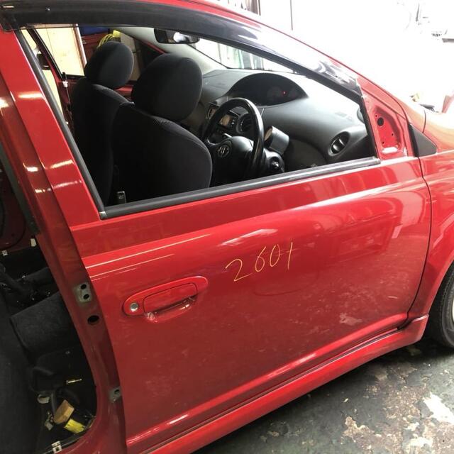 ヴィッツ RS ncp13 運転席側 ドア パネル | www.jarussi.com.br