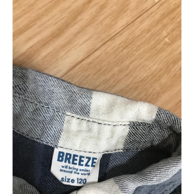 BREEZE(ブリーズ)のブリーズ　チェック　シャツ　120 キッズ キッズ/ベビー/マタニティのキッズ服男の子用(90cm~)(Tシャツ/カットソー)の商品写真