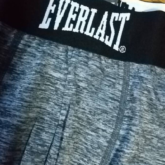 EVERLAST(エバーラスト)のMサイズ!２枚組EVERLAST!光沢ﾂﾙｻﾗ素材ｽﾄﾚｯﾁ吸水速乾ﾎﾞｸｻｰﾌ メンズのアンダーウェア(ボクサーパンツ)の商品写真