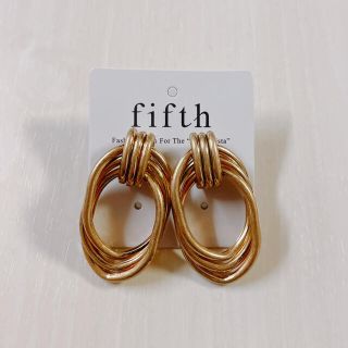 フィフス(fifth)のfifth セミサークルピアス(ピアス)