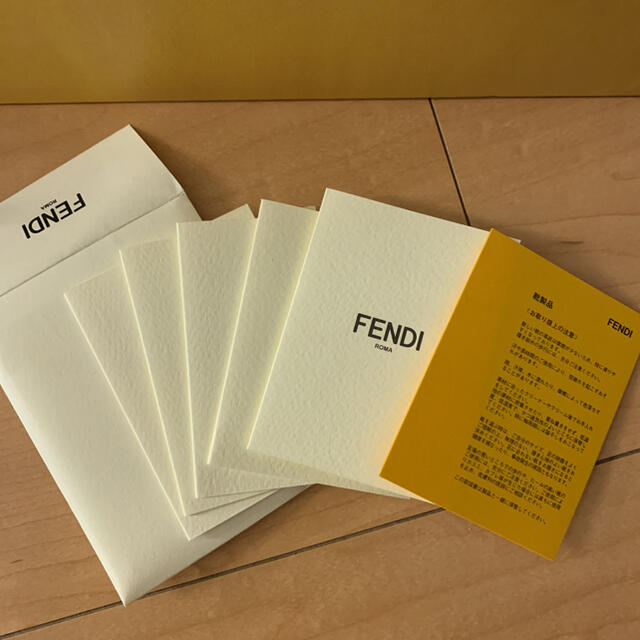 FENDI - 【新品未使用】フェンディ マルチスタッズ ビジューサンダルの