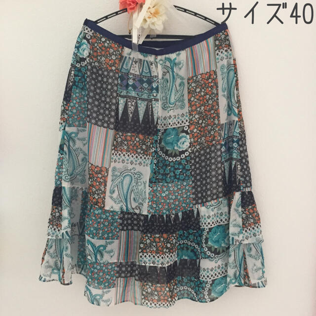 40 プリントスカート レディースのスカート(ひざ丈スカート)の商品写真