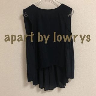 アパートバイローリーズ(apart by lowrys)のapart by lowrys トップス　ネイビー(シャツ/ブラウス(半袖/袖なし))