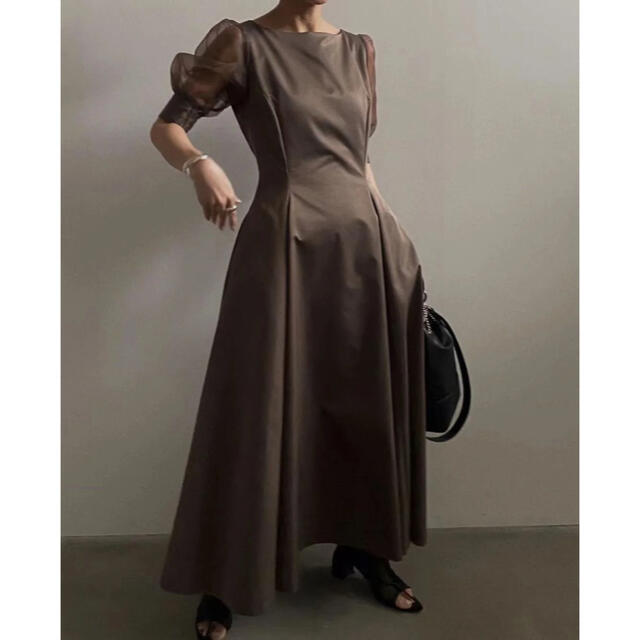 Ameri VINTAGE(アメリヴィンテージ)のSHEER PUFF SLEEVE DRESS Ameri vintage レディースのワンピース(ロングワンピース/マキシワンピース)の商品写真