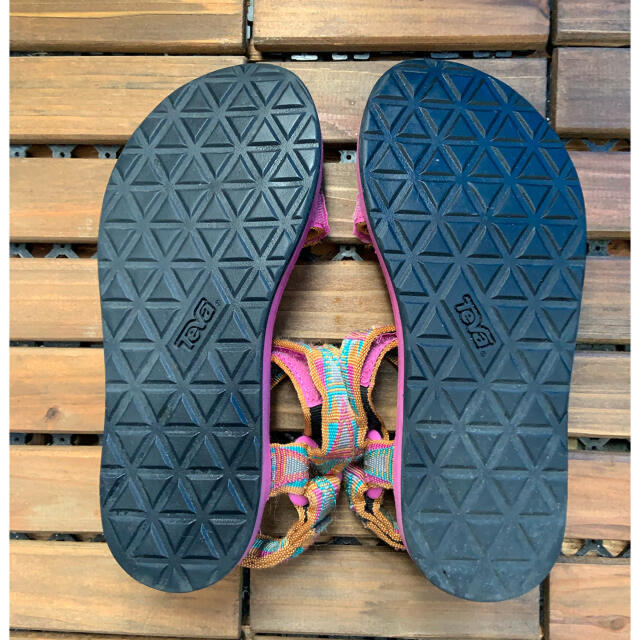 Teva(テバ)のteveサンダル〈美品です〉 レディースの靴/シューズ(サンダル)の商品写真