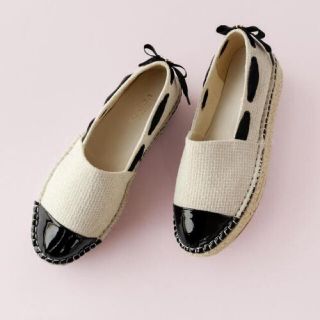 トッカ(TOCCA)の　TOCCA LACE ESPADRILLE フラットシューズ(その他)