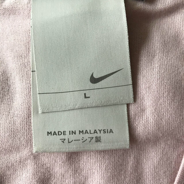 NIKE(ナイキ)のNIKE＊Ｔシャツ　　Ｌ レディースのトップス(Tシャツ(半袖/袖なし))の商品写真