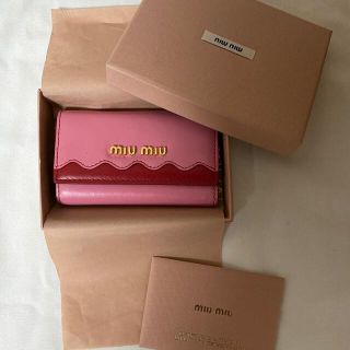 ミュウミュウ(miumiu)のmiumiu キーケース(キーケース)