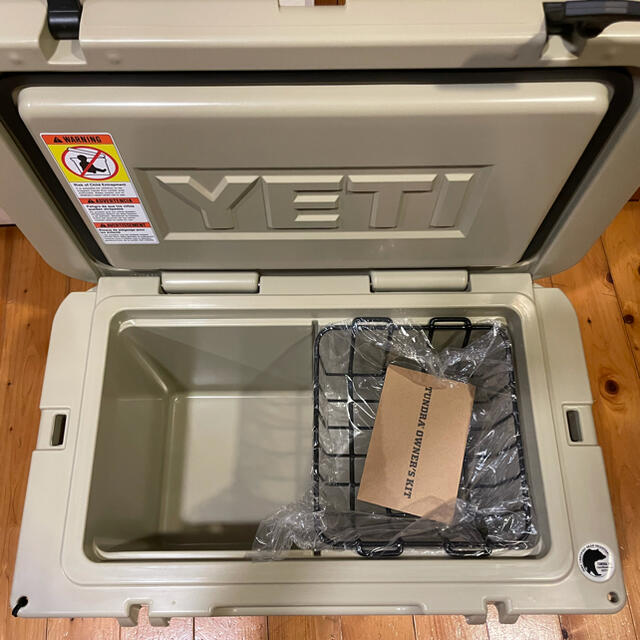 USA製　YETI 45 タンドラ　新品　クーラーボックス　USA製　タンカラー