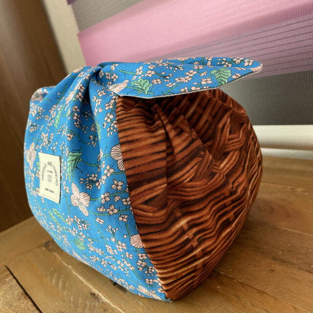 賜物 お弁当袋 モダンフラワー花柄 ピンク 北欧風 kolleksjonssalg.no